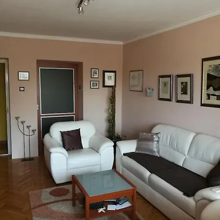 Apartment Zsolnay Pecs
